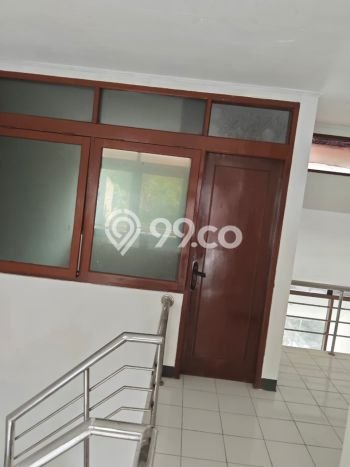 Disewakan! Rumah 3 Kamar Tidur &
2 Kamar Mandi di Cijerah, Bandung Disewakan! Rumah 3 Kamar Tidur &
2 Kamar Mandi di Cijerah, Bandung