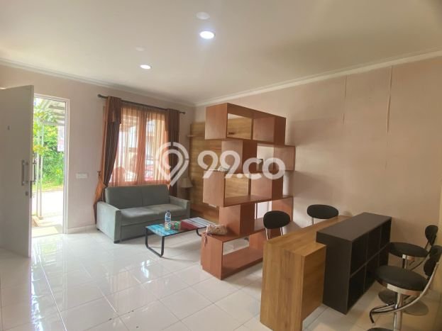 For Sale Hunian Rumah Terawat 2 KT di Cibubur, Jakarta Timur For Sale Hunian Rumah Terawat 2 KT di Cibubur, Jakarta Timur