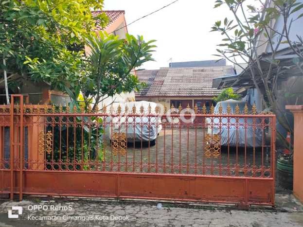Rumah Modern Cantik 6 Kamar Bisa Langsung Pindah di Cimanggis Rumah Modern Cantik 6 Kamar Bisa Langsung Pindah di Cimanggis