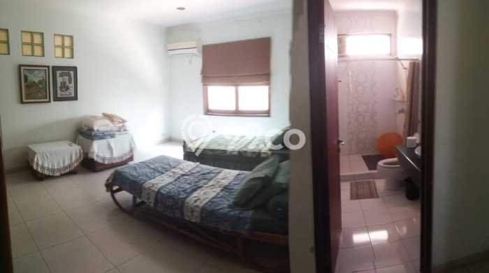 Rumah Elit LB 586m2 Siap Pakai Desain Elegan di Cibubur, Bekasi Rumah Elit LB 586m2 Siap Pakai Desain Elegan di Cibubur, Bekasi
