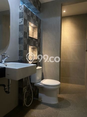 Rumah Luas Asri 3 KT Siap Pakai di Cibubur Jakarta Timur Rumah Luas Asri 3 KT Siap Pakai di Cibubur Jakarta Timur