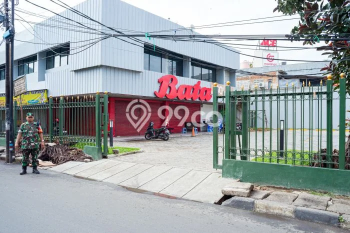 Tanah Kosong Dijual di Jakarta Timur dengan Area 1842m2 Tanah Kosong Dijual di Jakarta Timur dengan Area 1842m2