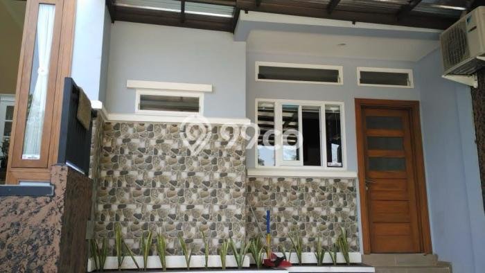 Rumah Luas Asri 5 KT Siap Huni di Cibubur Jakarta Timur Rumah Luas Asri 5 KT Siap Huni di Cibubur Jakarta Timur
