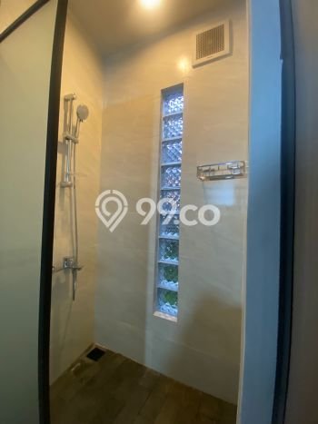 Rumah Luas Asri 3 KT Siap Pakai di Cibubur Jakarta Timur Rumah Luas Asri 3 KT Siap Pakai di Cibubur Jakarta Timur