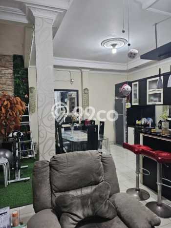 Rumah Luas Asri 4 KT Siap Huni di Cibubur Jakarta Timur Rumah Luas Asri 4 KT Siap Huni di Cibubur Jakarta Timur