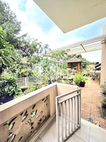 Dijual Rumah Mewah Elegan Dengan View Eksklusif di Cibubur, Jakarta Timur Dijual Rumah Mewah Elegan Dengan View Eksklusif di Cibubur, Jakarta Timur