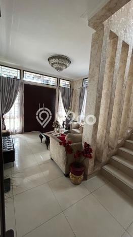 For Sale! Premium House LT 464m2 Desain Elegan di Kota Wisata For Sale! Premium House LT 464m2 Desain Elegan di Kota Wisata