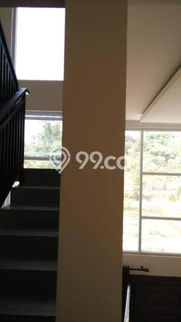 Rumah Luas Asri 5 KT Siap Huni di Cibubur Jakarta Timur Rumah Luas Asri 5 KT Siap Huni di Cibubur Jakarta Timur