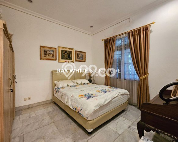 Dijual Rumah Luas Megah Dengan View Cantik di Lebak Bulus, Jakarta Selatan Dijual Rumah Luas Megah Dengan View Cantik di Lebak Bulus, Jakarta Selatan
