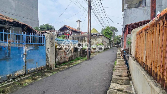 Dijual Rumah 15 Kamar Lokasi Strategis Nyaman dan Strategis di Gambir Dijual Rumah 15 Kamar Lokasi Strategis Nyaman dan Strategis di Gambir