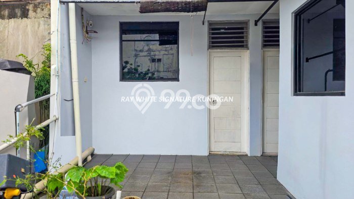 Ready to Use! Luxury House LT 115m2 Desain Elegan di Bendungan Hilir Ready to Use! Luxury House LT 115m2 Desain Elegan di Bendungan Hilir