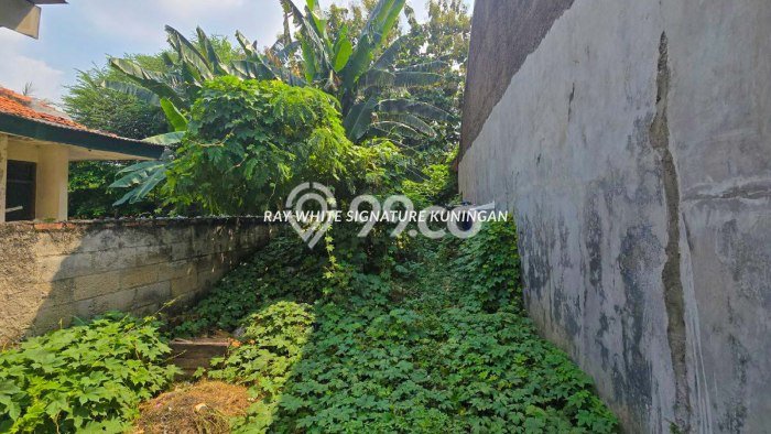 Lahan untuk Dijual Lokasi Kebayoran Lama, Jakarta Selatan Luas 737m2 - Lahan untuk Dijual Lokasi Kebayoran Lama, Jakarta Selatan Luas 737m2 -