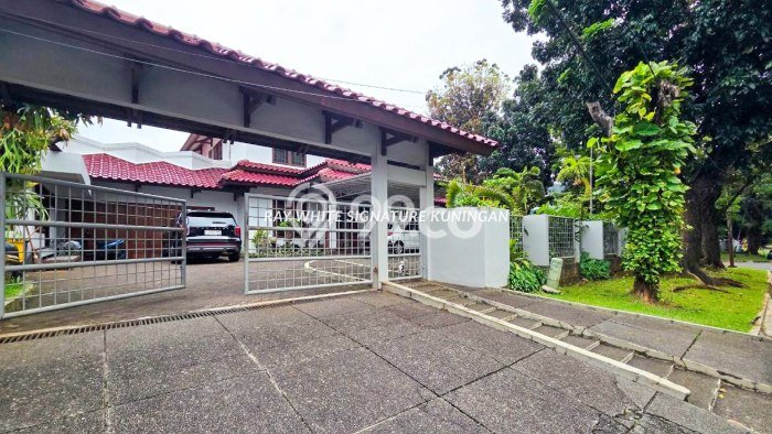 Rumah Mewah LB 599m2 Siap Pakai Desain Elegan di Pondok Indah, Jakarta Selatan Rumah Mewah LB 599m2 Siap Pakai Desain Elegan di Pondok Indah, Jakarta Selatan