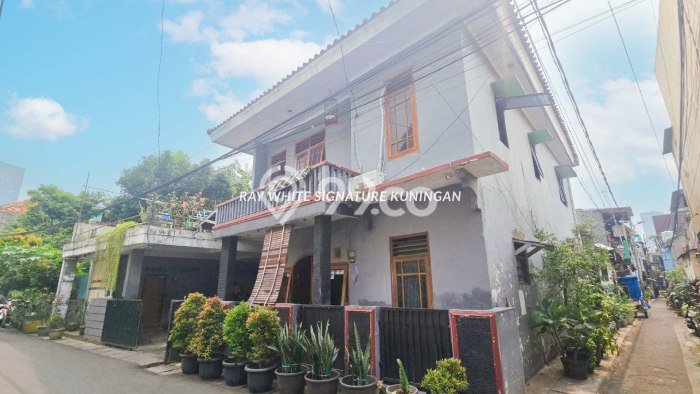 Rumah Elit Modern Tanpa Renovasi di Menteng Atas Jakarta Pusat Rumah Elit Modern Tanpa Renovasi di Menteng Atas Jakarta Pusat