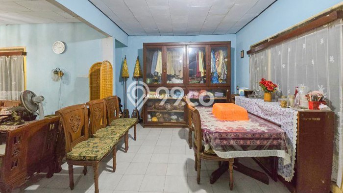 Dijual Rumah Luas Elegan Dengan View Cantik di Menteng Dalam, Jakarta Selatan Dijual Rumah Luas Elegan Dengan View Cantik di Menteng Dalam, Jakarta Selatan