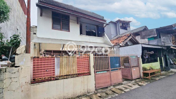 Dijual Rumah 15 Kamar Lokasi Strategis Nyaman dan Strategis di Gambir Dijual Rumah 15 Kamar Lokasi Strategis Nyaman dan Strategis di Gambir