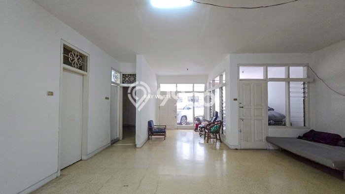 Rumah Luxury Modern Tanpa Renovasi di Setiabudi Jakarta Selatan Rumah Luxury Modern Tanpa Renovasi di Setiabudi Jakarta Selatan
