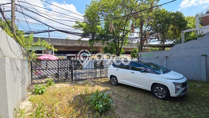 Hunian Mewah Siap Huni LT 291m2 di Menteng, Jakarta Pusat Hunian Mewah Siap Huni LT 291m2 di Menteng, Jakarta Pusat