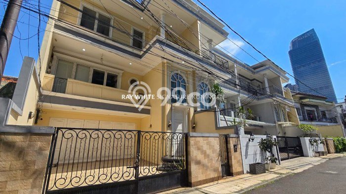 Hunian Mewah LB 274m2 Siap Pakai Desain Elegan di Setiabudi, Jakarta Selatan Hunian Mewah LB 274m2 Siap Pakai Desain Elegan di Setiabudi, Jakarta Selatan