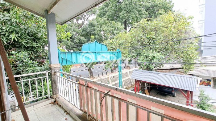 Rumah Luxury Modern Tanpa Renovasi di Kalibata Jakarta Selatan Rumah Luxury Modern Tanpa Renovasi di Kalibata Jakarta Selatan