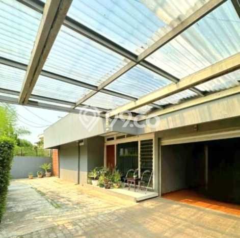 For Sale! Luxury House LT 432m2 Desain Elegan di Cipete For Sale! Luxury House LT 432m2 Desain Elegan di Cipete