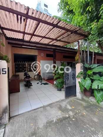 For Sale! Premium House LT 272m2 Desain Elegan di Gandaria For Sale! Premium House LT 272m2 Desain Elegan di Gandaria