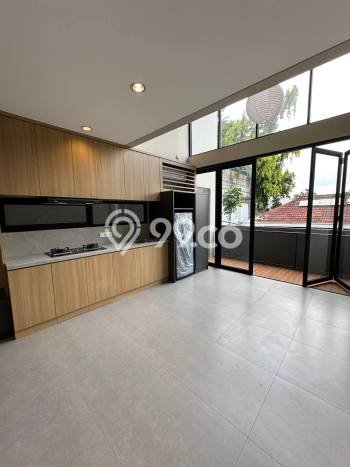 For Sale! Premium House LT 107m2 Desain Modern di Kemang For Sale! Premium House LT 107m2 Desain Modern di Kemang