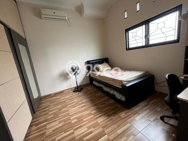 Siap Huni Hunian Elit 18 Kamar di Kembangan Dekat ke Mana Saja Siap Huni Hunian Elit 18 Kamar di Kembangan Dekat ke Mana Saja