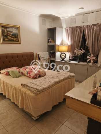 Rumah Elit Modern Tanpa Renovasi di Srengseng Jakarta Barat Rumah Elit Modern Tanpa Renovasi di Srengseng Jakarta Barat