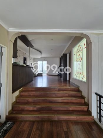 Rumah Disewakan Tangerang LT 240m2 LB 380m2 Area Gading Serpong Rumah Disewakan Tangerang LT 240m2 LB 380m2 Area Gading Serpong