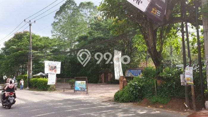 Unit Komersial Dijual di Serpong Tangerang Selatan 600m2 Unit Komersial Dijual di Serpong Tangerang Selatan 600m2