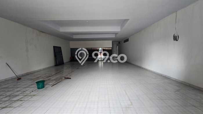 Unit Ruko Dijual di Laweyan Solo 300m2 Unit Ruko Dijual di Laweyan Solo 300m2