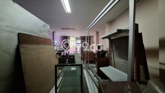 Ruko untuk disewa di Kasihan punya LT 161m2 & LB 320m2 harga sewa kompetitif Ruko untuk disewa di Kasihan punya LT 161m2 & LB 320m2 harga sewa kompetitif