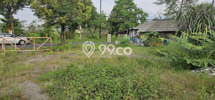 Tanah Kosong Dijual di Sleman dengan Area 244m2 Tanah Kosong Dijual di Sleman dengan Area 244m2