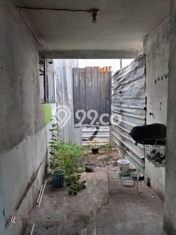 Ruko Disewa di Yogyakarta dengan LB 146m2 Area Komersial Ramai Ruko Disewa di Yogyakarta dengan LB 146m2 Area Komersial Ramai