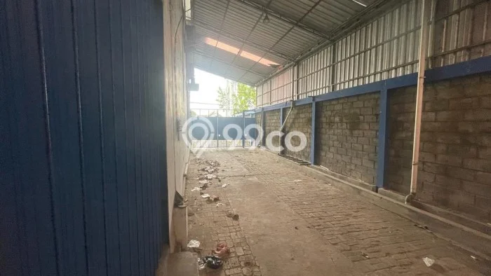 Gudang Disewa di Yogyakarta dengan LB 1250m2 Area Komersial Ramai Gudang Disewa di Yogyakarta dengan LB 1250m2 Area Komersial Ramai