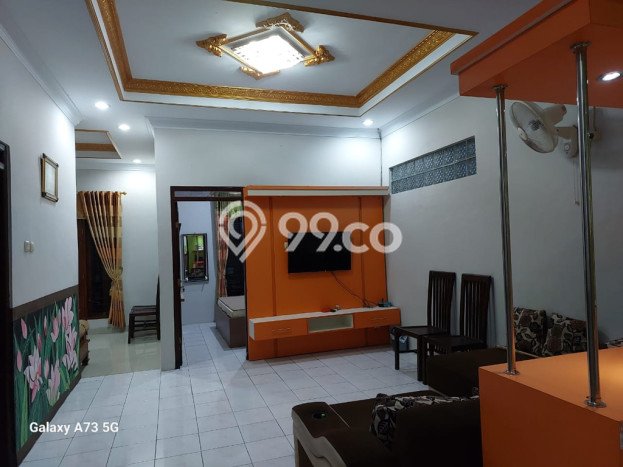 Rumah Modern Cantik 5 Kamar Bisa Langsung Pindah di Depok Rumah Modern Cantik 5 Kamar Bisa Langsung Pindah di Depok