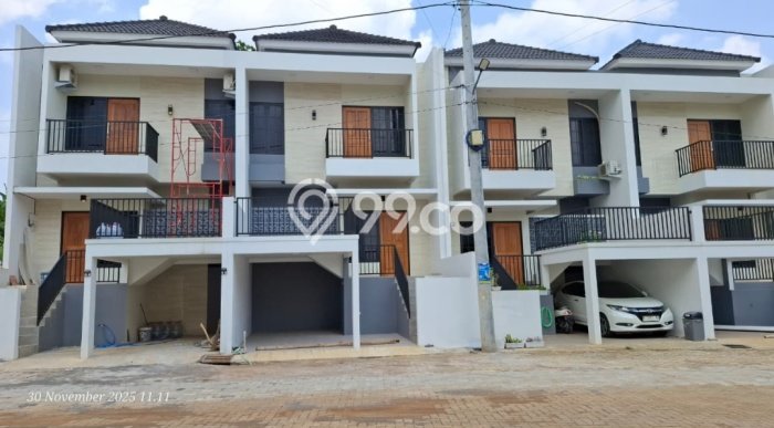 For Sale Rumah 3 Kamar Lokasi Ideal Bagus dan Strategis di Banyumanik For Sale Rumah 3 Kamar Lokasi Ideal Bagus dan Strategis di Banyumanik