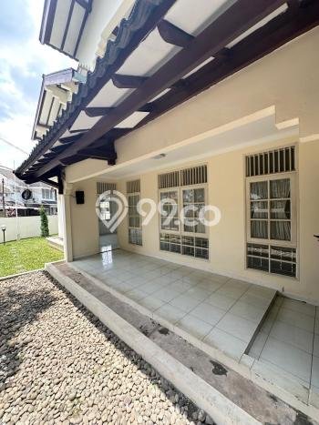 Rumah Kontrakan Jakarta Selatan LT 224m2 LB 250m2 Kawasan Sektor 2 - Bintaro Rumah Kontrakan Jakarta Selatan LT 224m2 LB 250m2 Kawasan Sektor 2 - Bintaro