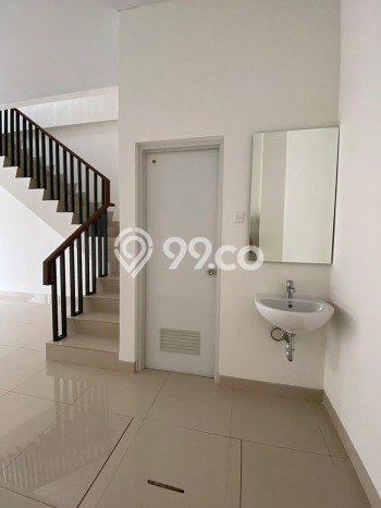 Unit Ruko Paling Strategis di BSD Tangerang Selatan dengan LB 230m2 Unit Ruko Paling Strategis di BSD Tangerang Selatan dengan LB 230m2