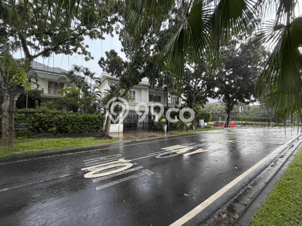 Hunian Luxury di Tangerang Lokasi Strategis Kondisi Baik Hunian Luxury di Tangerang Lokasi Strategis Kondisi Baik