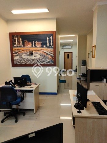 Unit Ruko Dijual di Jakarta Selatan LT 153m2 & LB 300m2 Unit Ruko Dijual di Jakarta Selatan LT 153m2 & LB 300m2