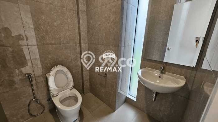 Unit Komersial Disewakan di Tangerang Area Strategis Harga Kompetitif Unit Komersial Disewakan di Tangerang Area Strategis Harga Kompetitif
