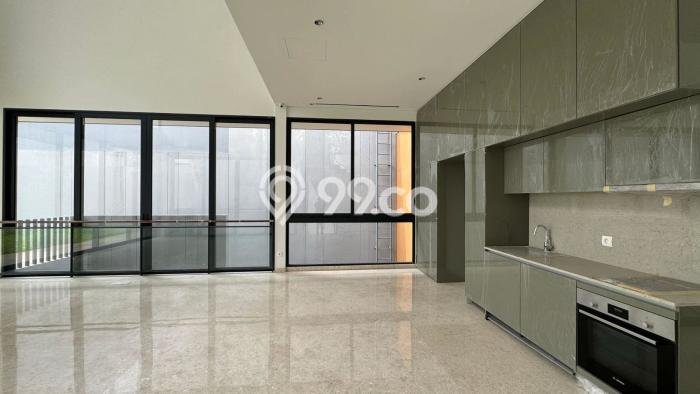 Rumah Mewah LB 465m2 Siap Huni Desain Elegan di BSD City, Tangerang Rumah Mewah LB 465m2 Siap Huni Desain Elegan di BSD City, Tangerang