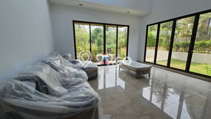 Vila Kawasan , Ukuran 420m2m², Kawasan Tenang untuk hunian Vila Kawasan , Ukuran 420m2m², Kawasan Tenang untuk hunian