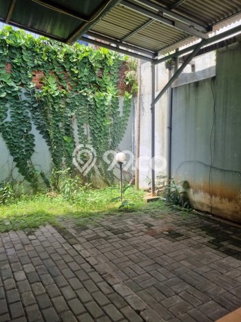 Rumah Mewah LB 130m2 Siap Huni Desain Elegan di Gading Serpong, Tangerang Rumah Mewah LB 130m2 Siap Huni Desain Elegan di Gading Serpong, Tangerang