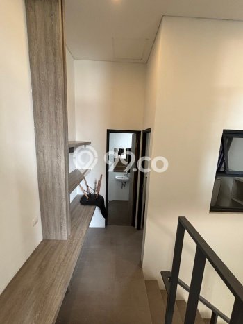 Rumah Minimalis 2 KT di BSD City Tangerang Full Furnished Rumah Minimalis 2 KT di BSD City Tangerang Full Furnished