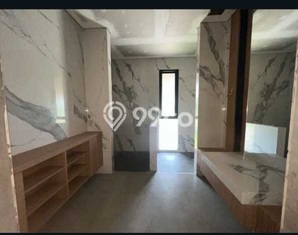 Jual Rumah Luas Elegan Dengan View Cantik di Cinere, Jakarta Selatan Jual Rumah Luas Elegan Dengan View Cantik di Cinere, Jakarta Selatan