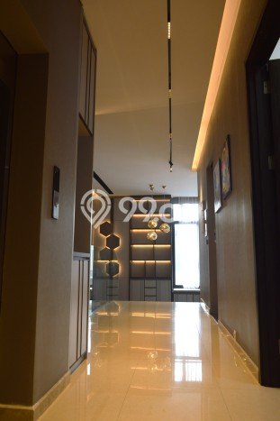 Hunian Mewah LB 500m2 Siap Pakai Desain Elegan di BSD, Tangerang Hunian Mewah LB 500m2 Siap Pakai Desain Elegan di BSD, Tangerang