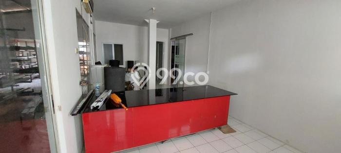 FOR SALE! Gudang di Cipondoh Tangerang, LT 100m2, LB 888m2 FOR SALE! Gudang di Cipondoh Tangerang, LT 100m2, LB 888m2